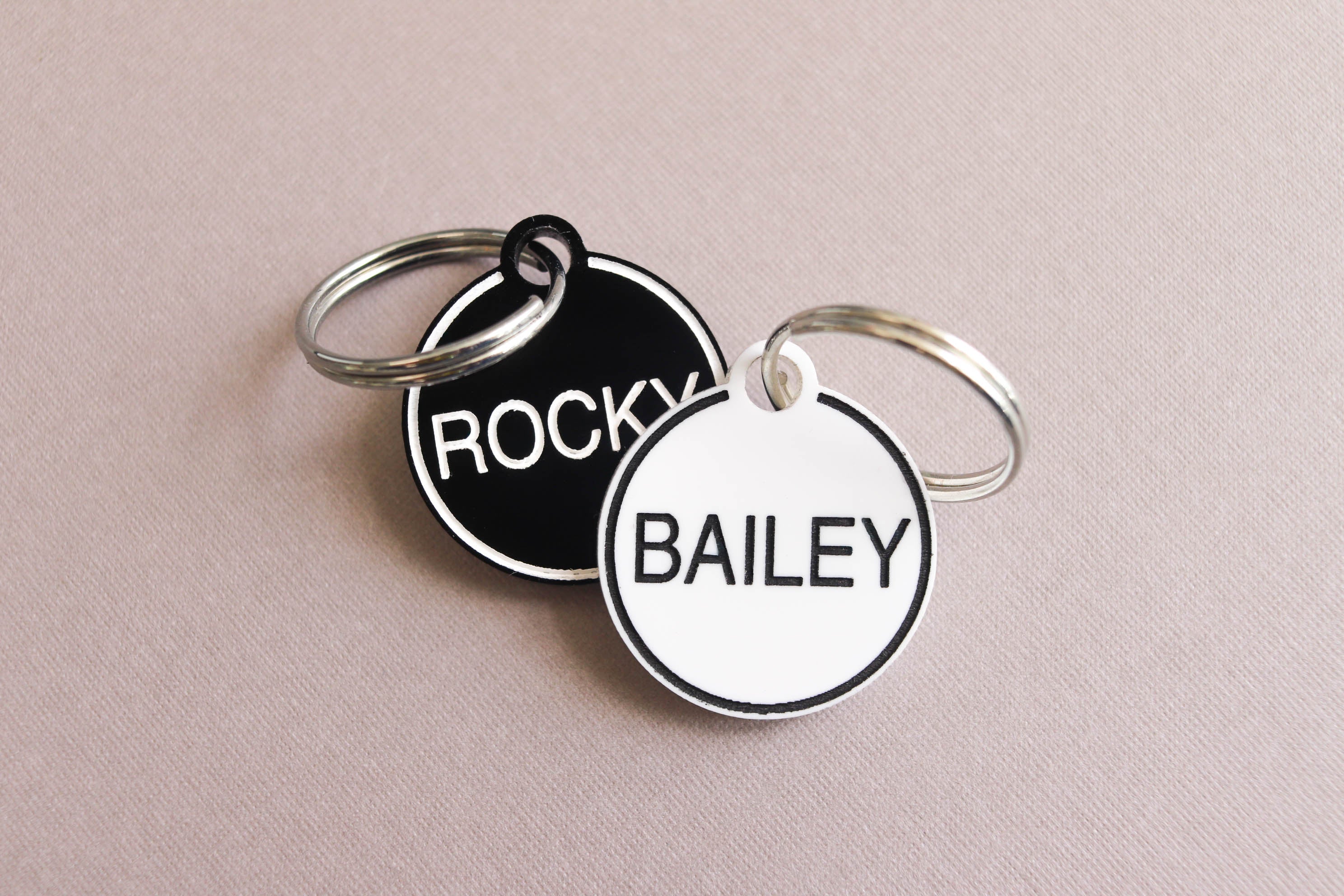 Circle Outline Pet Tag